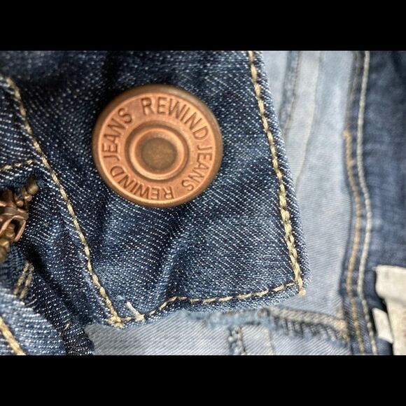 REWIND, Women’s Jean Shorts, Blue, Size 9, distressed - Picture 6 of 13